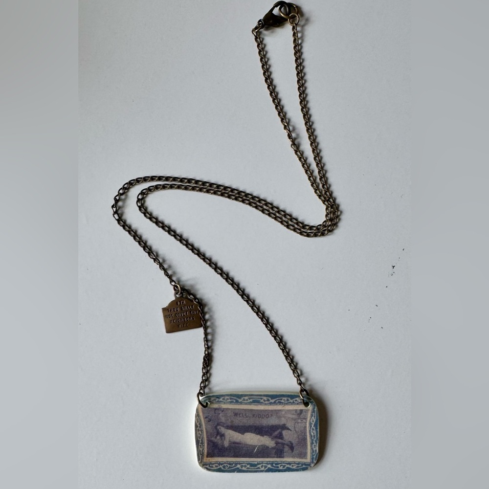Vintage-inspired Necklace Cheeky Lady